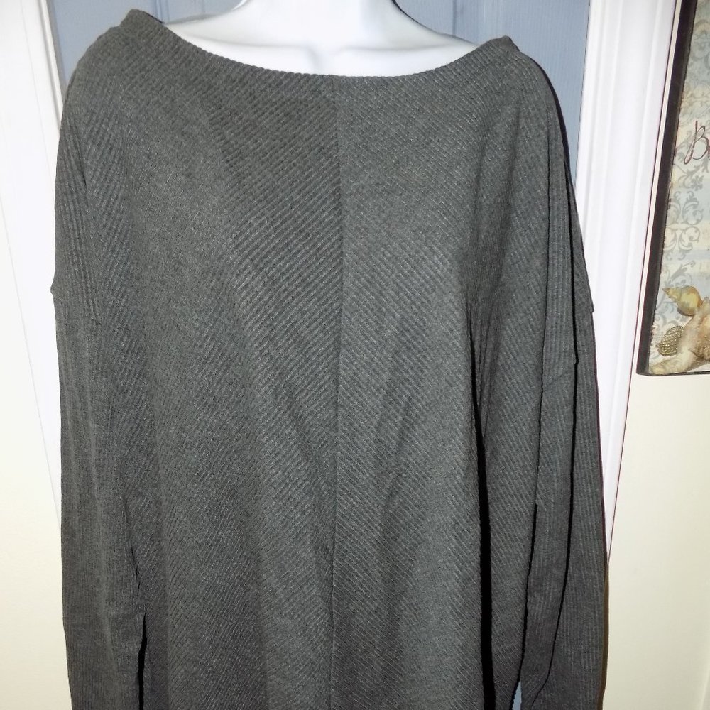 AVA & VIV GRAY RIBBED LONG SLEEVE SHIRT SIZE 2X(20